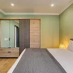 Residences By 360 Estates * 莫斯塔