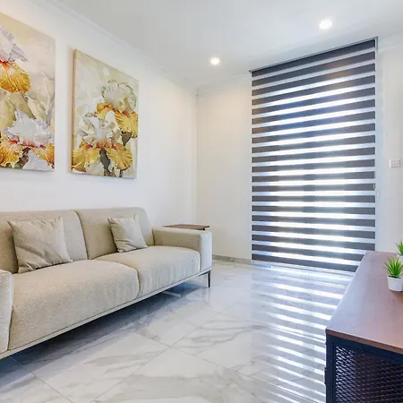 Residences By 360 Estates アパート